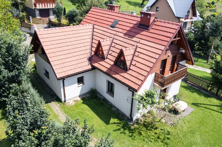 Dom Środkowy — 14 miejsc noclegowych, identyczny układ pokojów jak Dom Górny